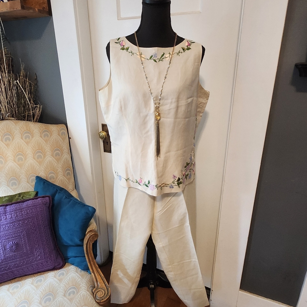 Jennifer Eden 2-Piece Linen Pansuit with Floral Trim